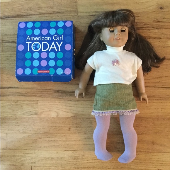 AMERICAN GIRL DOLL VINTAGE SAMANTHA w OUTFITS XMAS - Picture 3 of 12